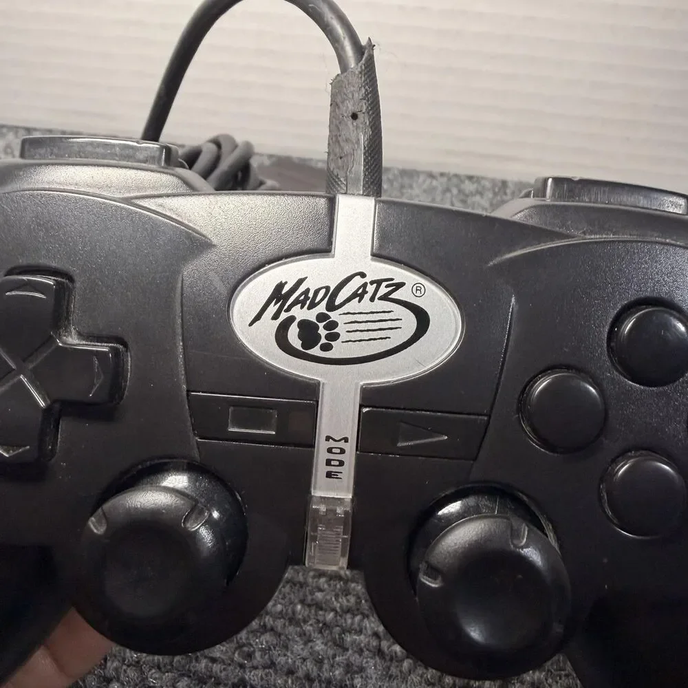Mad Catz Control Pad Pro Wired Controller Sony PlayStation 2 PS2 Black Gamepad